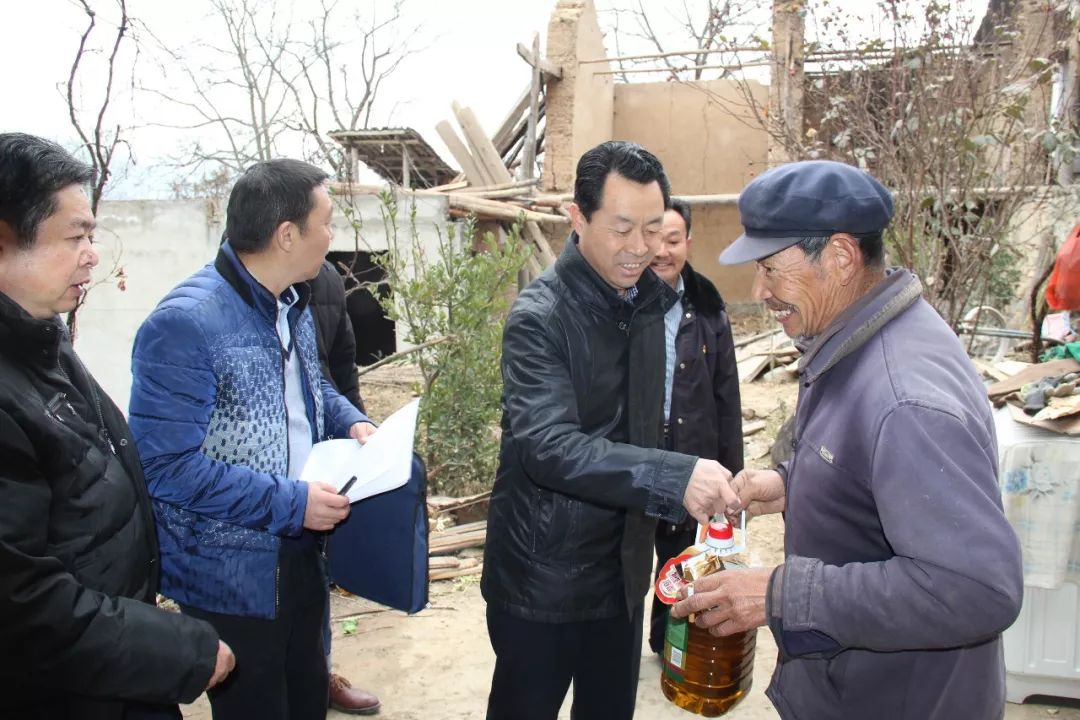 隴運(yùn)集團(tuán)公司開展春節(jié)前走訪幫扶慰問(wèn)活動(dòng)