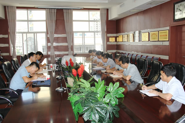 市交通運輸局黨組書記、局長馬潤同志對隴運集團公司全面從嚴治黨及黨風廉政建設進行專題調研