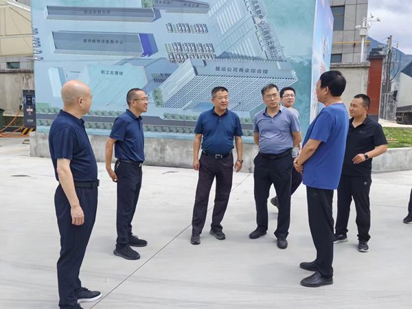 交通運輸部科學研究院紀委書記侯海強一行蒞臨隴運集團成縣汽車站調(diào)研指導工作