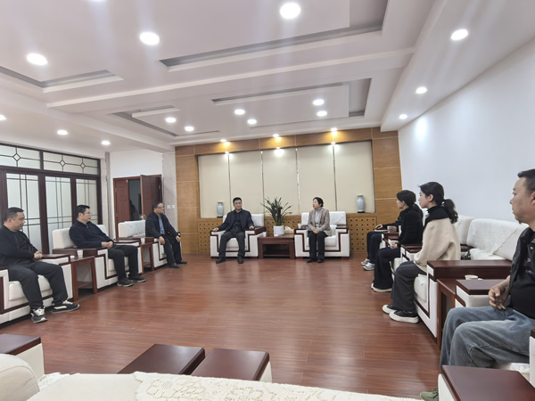 隴運(yùn)集團(tuán)潤華旅游客運(yùn)公司、晟游天下旅行社與隴南師范學(xué)院歷史文化與旅游學(xué)院達(dá)成見習(xí)合作意向