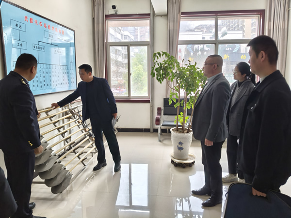 隴南市隴運集團公司黨委書記、董事長馬明喜帶隊開展安全生產檢查