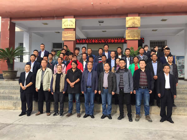 省宗教局舟曲縣脫貧攻堅幫扶貧